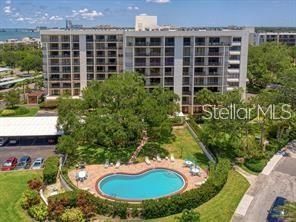 For Rent: $5,000 (3 beds, 2 baths, 2050 Square Feet)