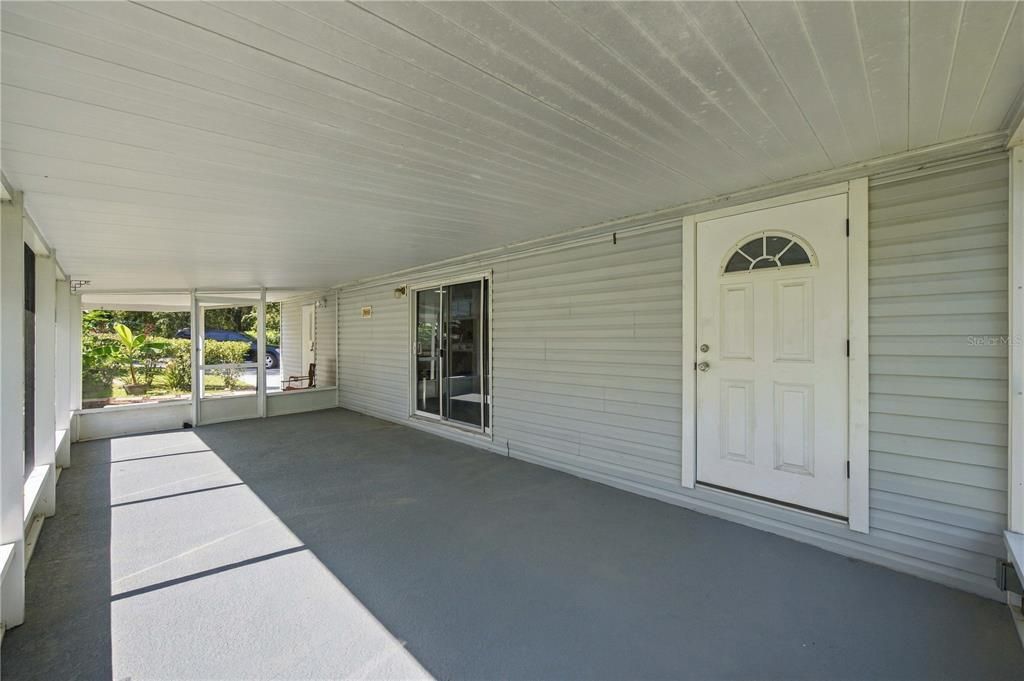 For Sale: $255,000 (3 beds, 2 baths, 1080 Square Feet)