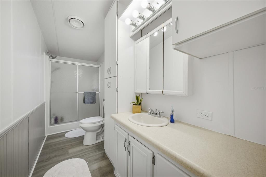 For Sale: $255,000 (3 beds, 2 baths, 1080 Square Feet)