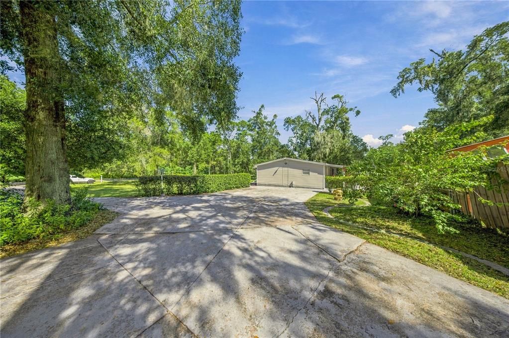 For Sale: $255,000 (3 beds, 2 baths, 1080 Square Feet)
