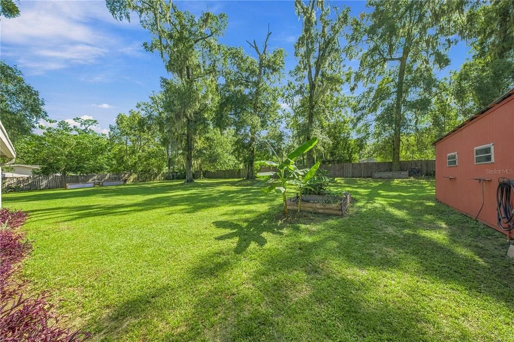 For Sale: $255,000 (3 beds, 2 baths, 1080 Square Feet)