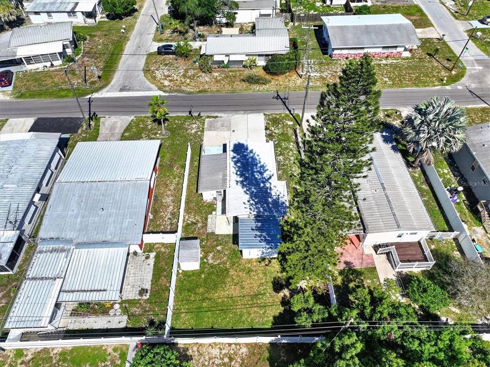 На продажу: $75,000 (2 спален, 1 ванн, 692 Квадратных фут)