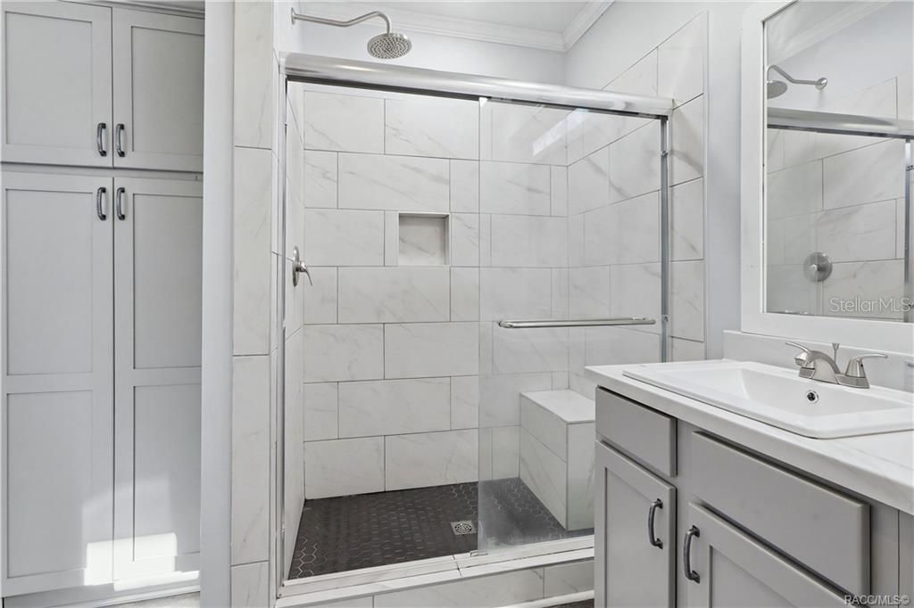 На продажу: $299,900 (3 спален, 2 ванн, 1200 Квадратных фут)