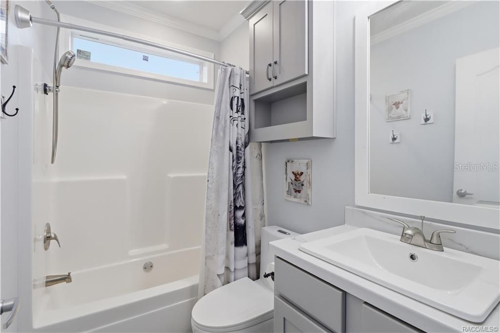 На продажу: $299,900 (3 спален, 2 ванн, 1200 Квадратных фут)