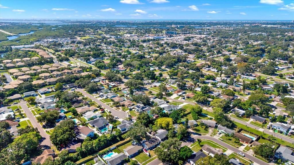 На продажу: $339,900 (3 спален, 1 ванн, 1054 Квадратных фут)