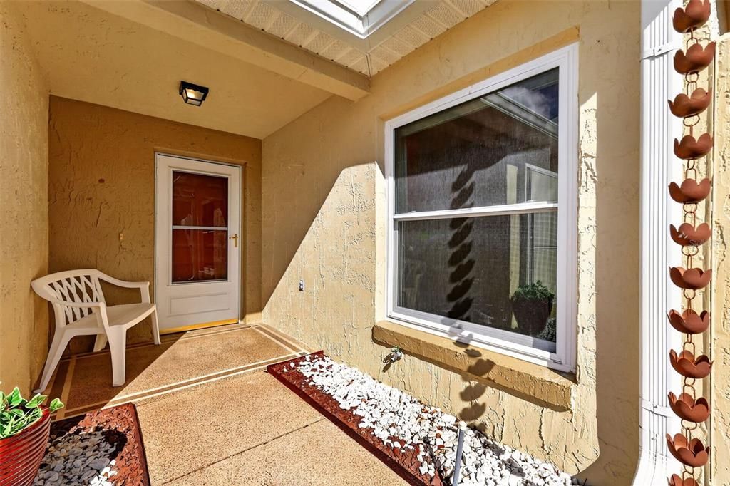 На продажу: $259,000 (2 спален, 2 ванн, 1094 Квадратных фут)