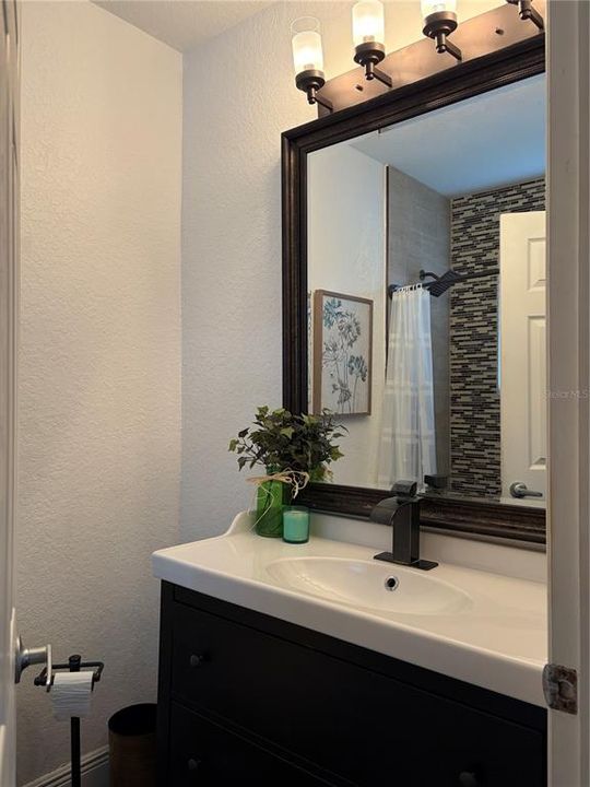 En Venta: $275,000 (3 camas, 2 baños, 1259 Pies cuadrados)