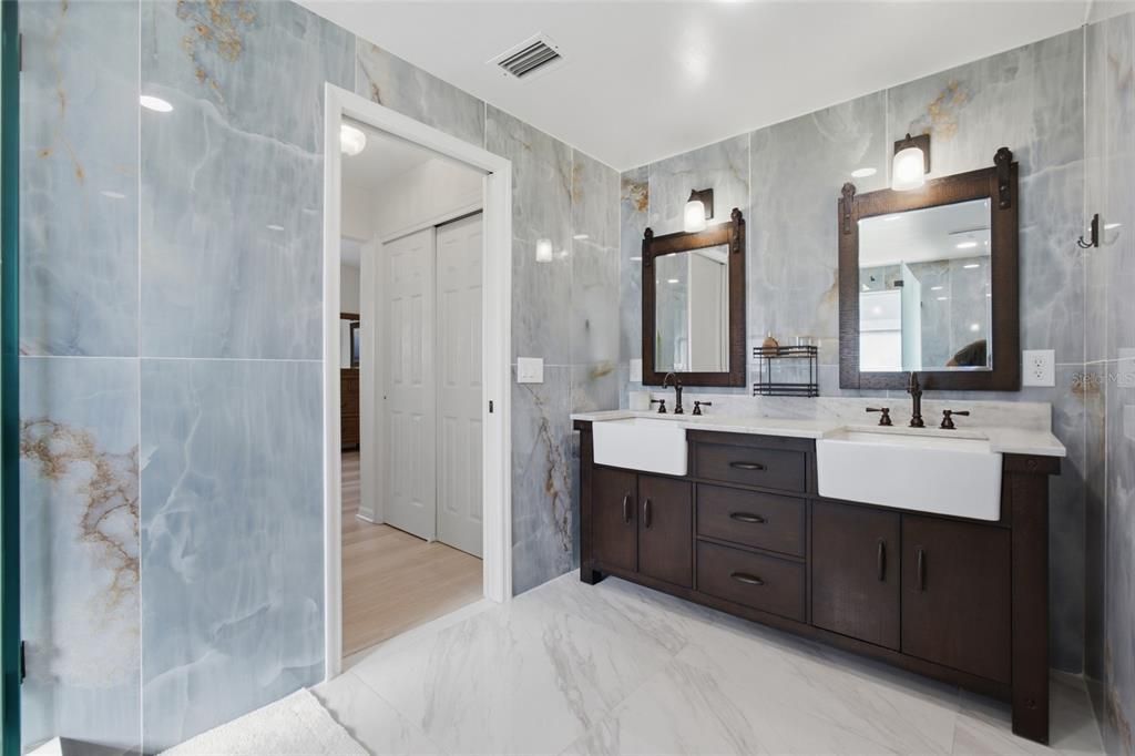 For Sale: $649,999 (3 beds, 2 baths, 2016 Square Feet)
