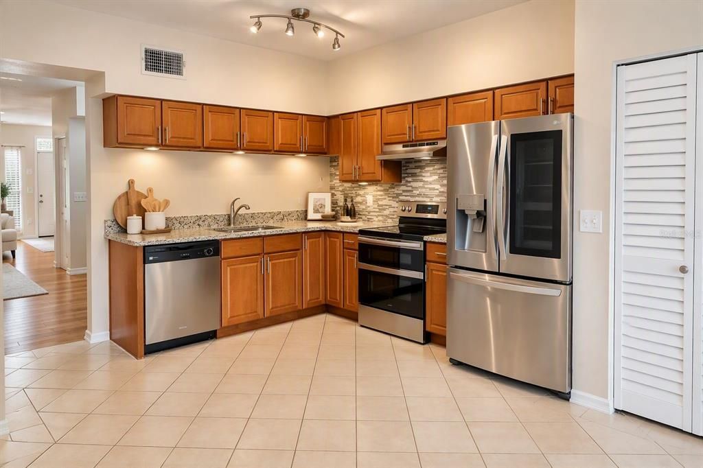 For Rent: $2,775 (4 beds, 3 baths, 2500 Square Feet)