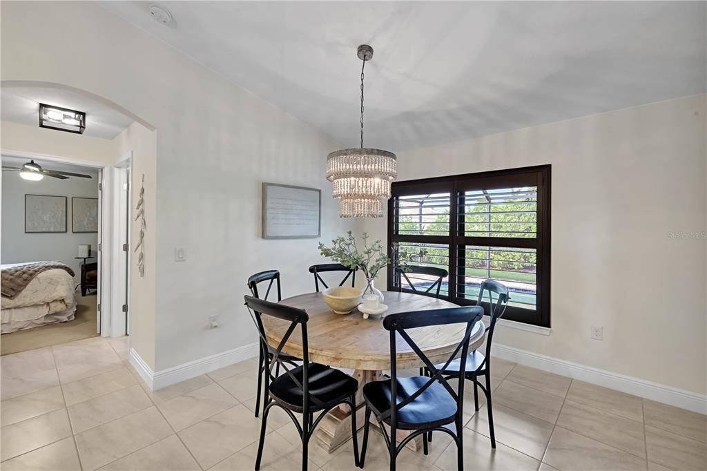 For Sale: $700,000 (4 beds, 3 baths, 2131 Square Feet)