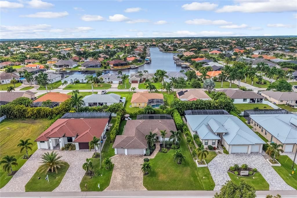 For Sale: $700,000 (4 beds, 3 baths, 2131 Square Feet)