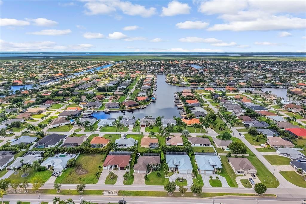 For Sale: $700,000 (4 beds, 3 baths, 2131 Square Feet)