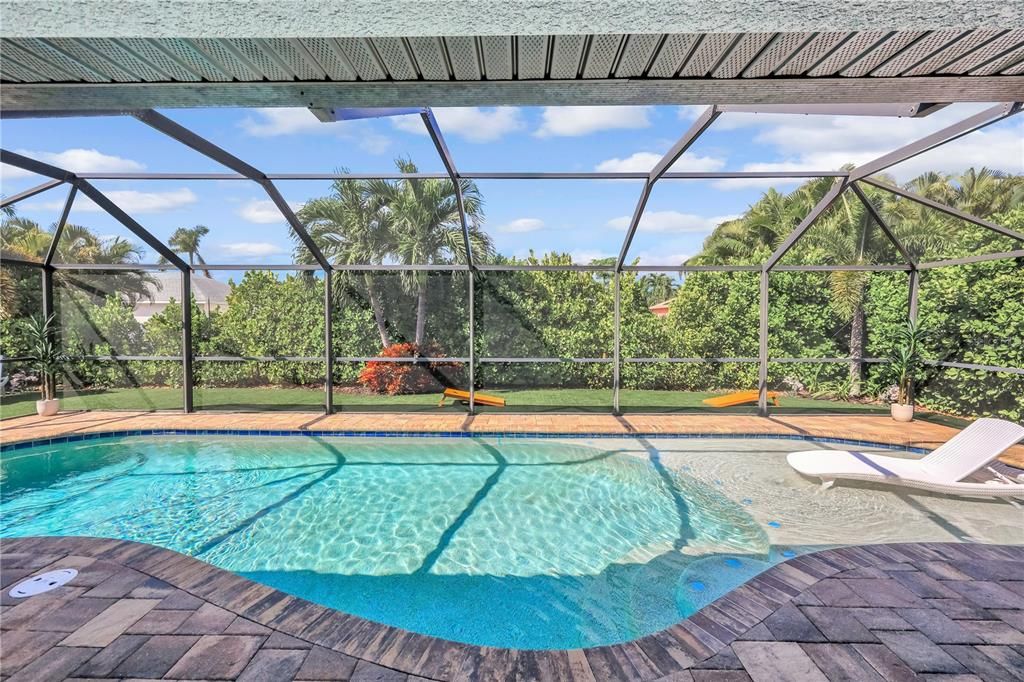 For Sale: $700,000 (4 beds, 3 baths, 2131 Square Feet)