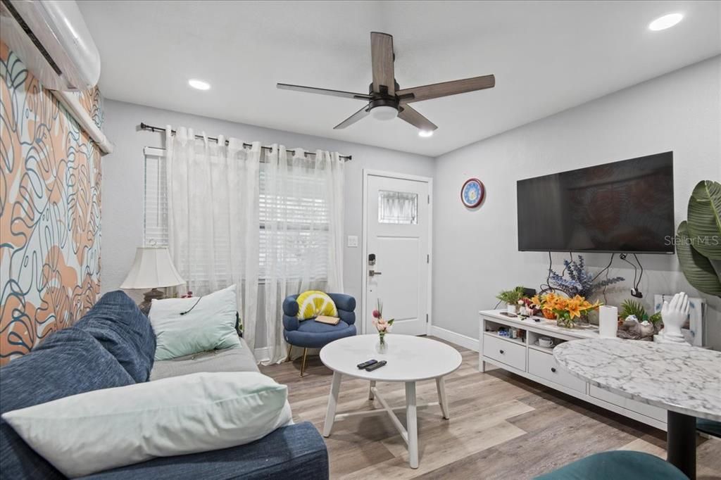 For Sale: $869,000 (0 beds, 0 baths, 616 Square Feet)