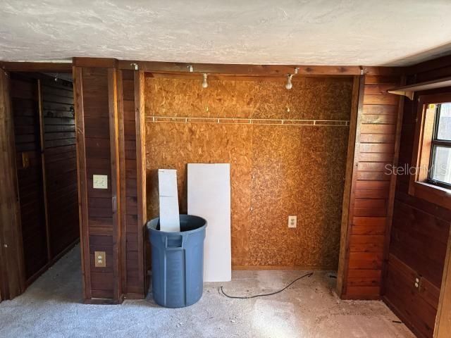 For Sale: $99,900 (2 beds, 2 baths, 552 Square Feet)