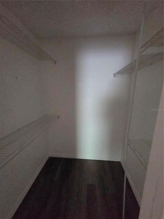 В аренду: $1,600 (3 спален, 2 ванн, 1239 Квадратных фут)