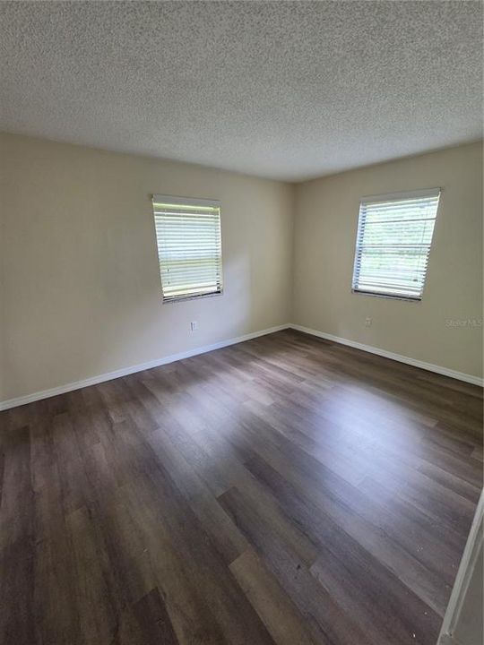 В аренду: $1,600 (3 спален, 2 ванн, 1239 Квадратных фут)