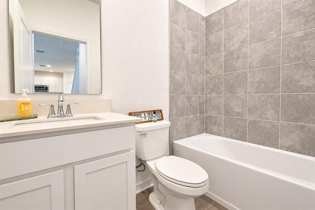 For Sale: $469,000 (5 beds, 3 baths, 2607 Square Feet)