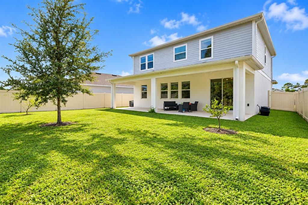 For Sale: $469,000 (5 beds, 3 baths, 2607 Square Feet)