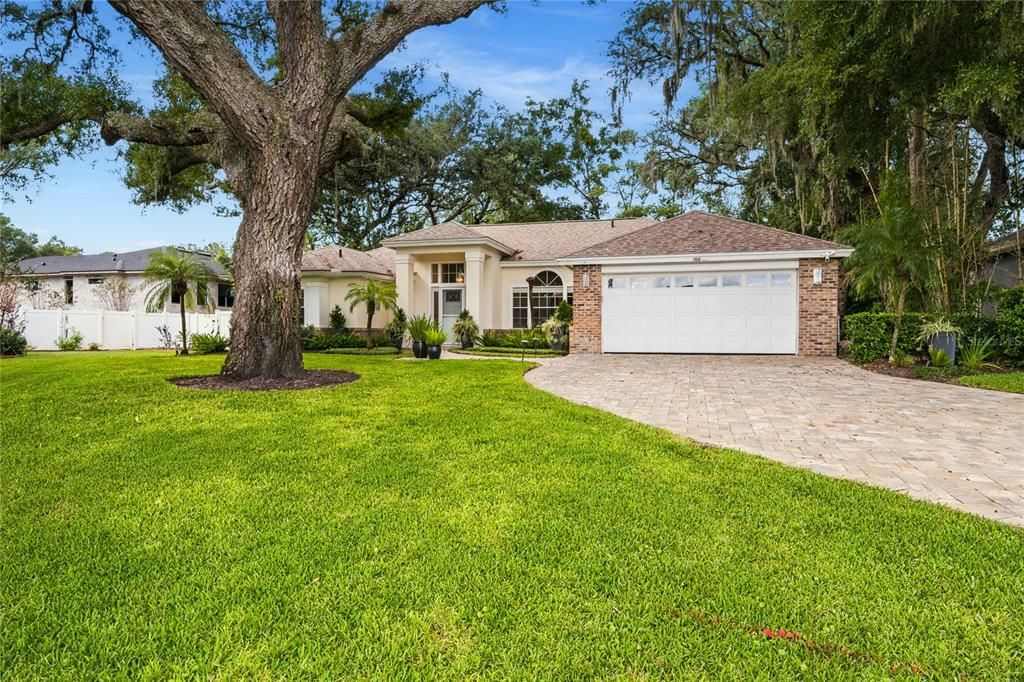 En Venta: $564,777 (3 camas, 2 baños, 2115 Pies cuadrados)
