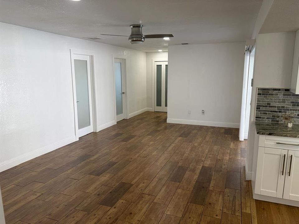 For Sale: $359,900 (3 beds, 2 baths, 1615 Square Feet)