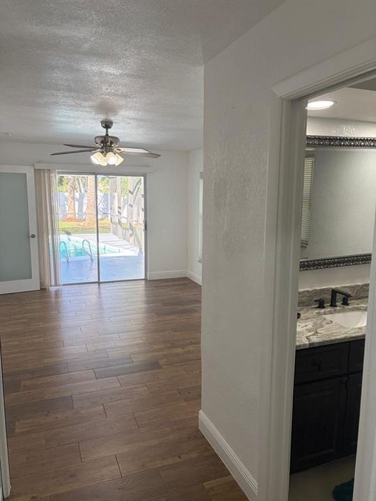 For Sale: $359,900 (3 beds, 2 baths, 1615 Square Feet)