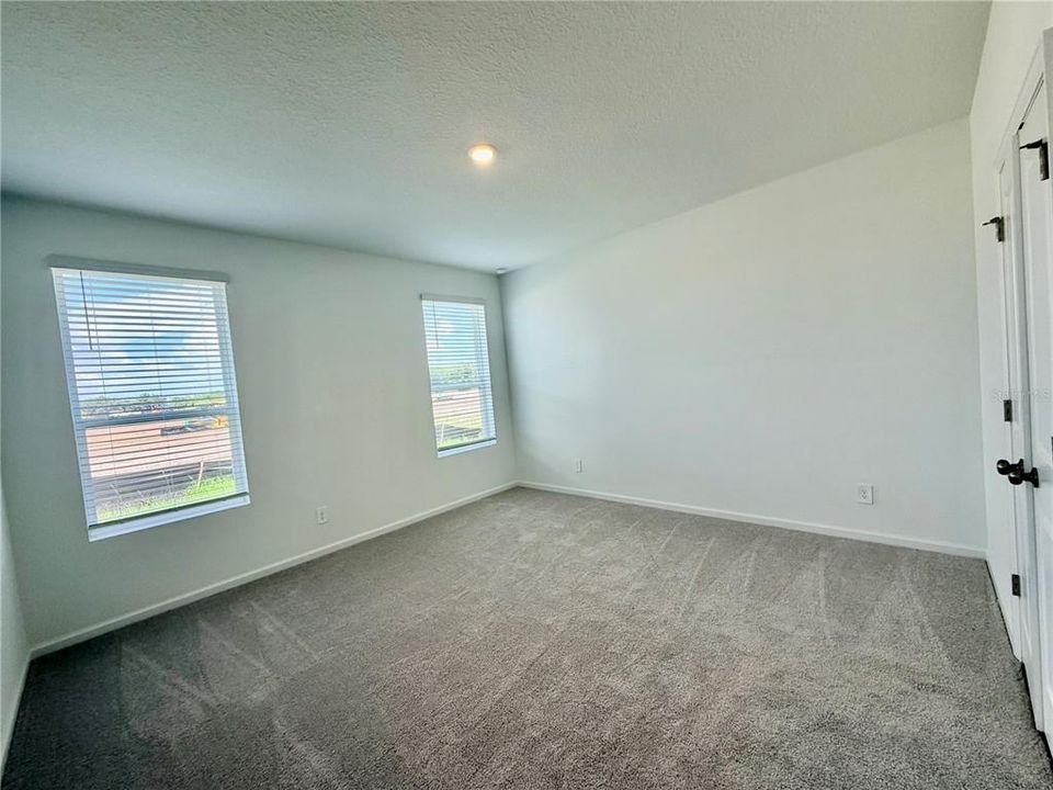 For Rent: $2,200 (3 beds, 2 baths, 1760 Square Feet)