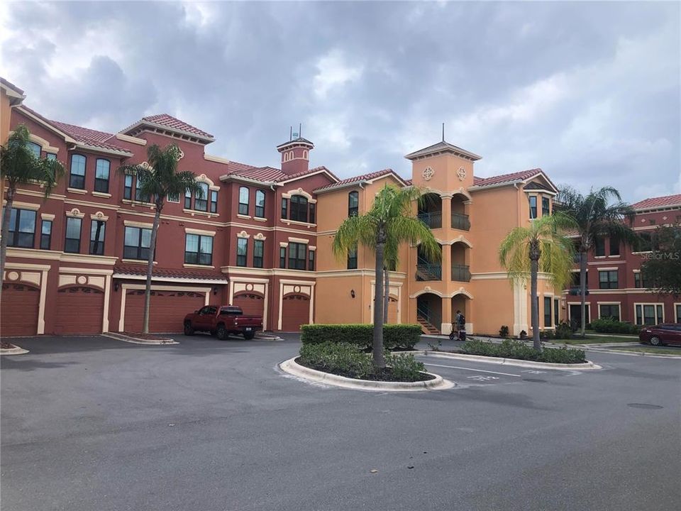 For Sale: $199,000 (2 beds, 2 baths, 1198 Square Feet)