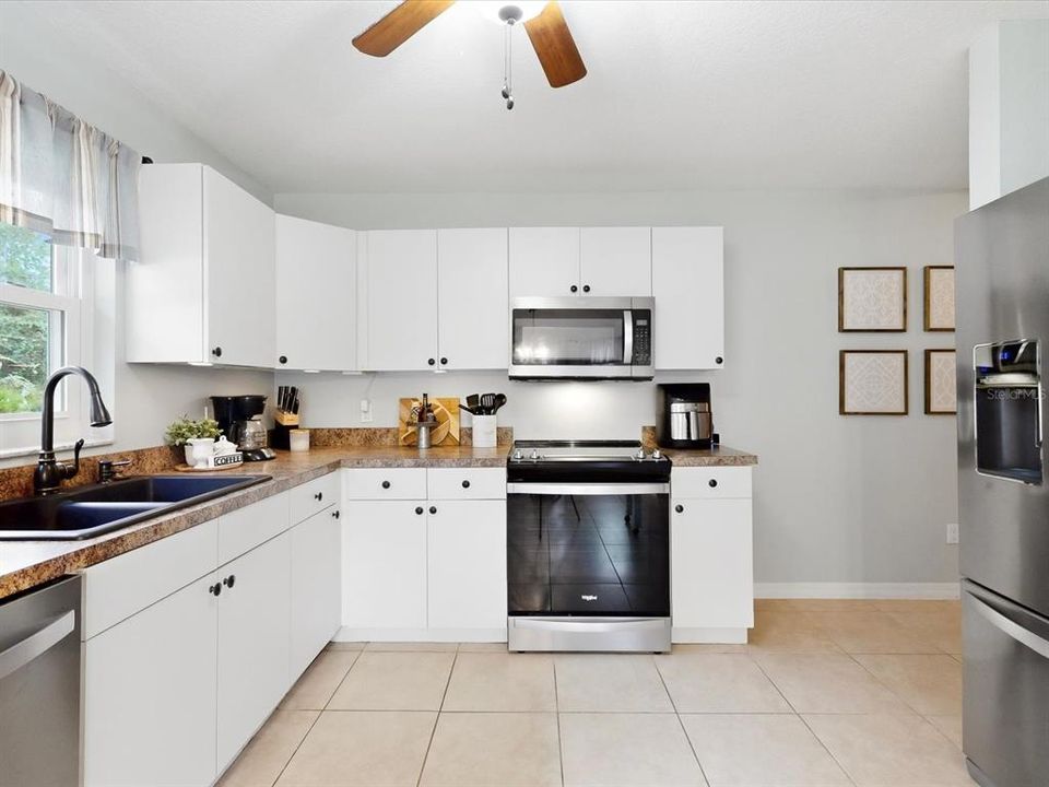 En Venta: $429,900 (3 camas, 2 baños, 1434 Pies cuadrados)
