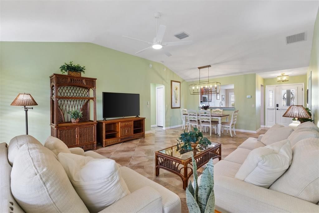 For Sale: $369,900 (3 beds, 2 baths, 1481 Square Feet)