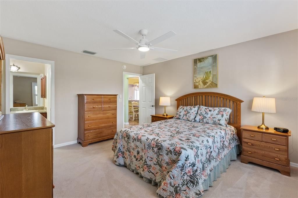 For Sale: $369,900 (3 beds, 2 baths, 1481 Square Feet)