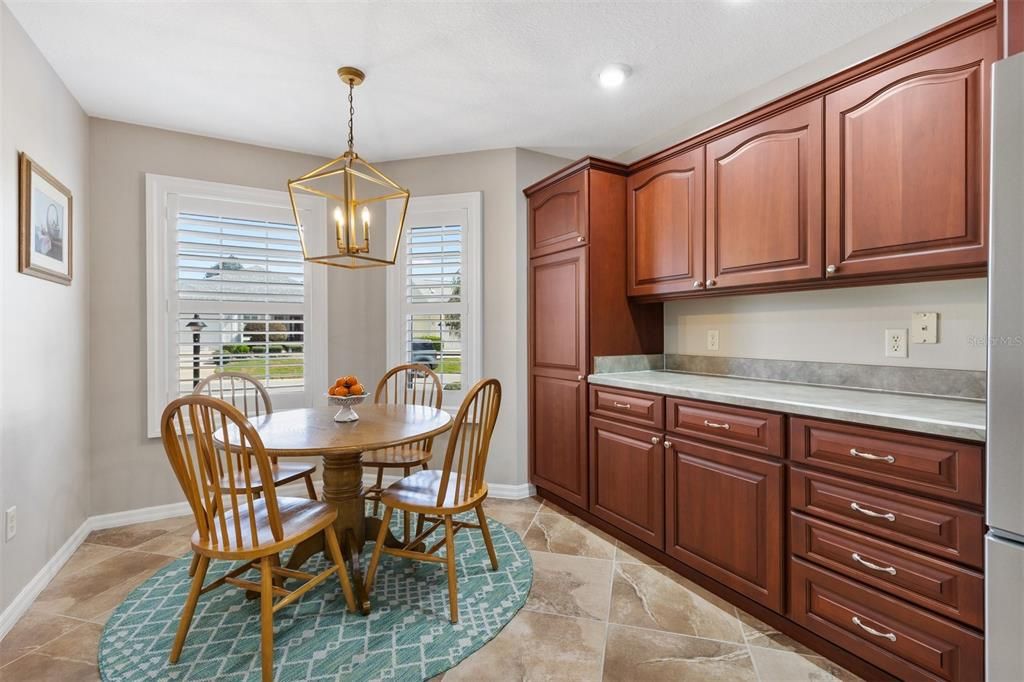 For Sale: $369,900 (3 beds, 2 baths, 1481 Square Feet)