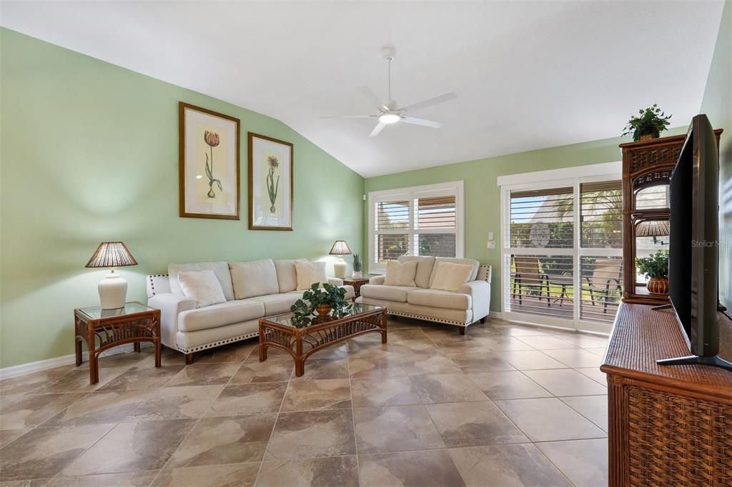 For Sale: $369,900 (3 beds, 2 baths, 1481 Square Feet)