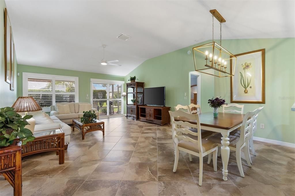 For Sale: $369,900 (3 beds, 2 baths, 1481 Square Feet)