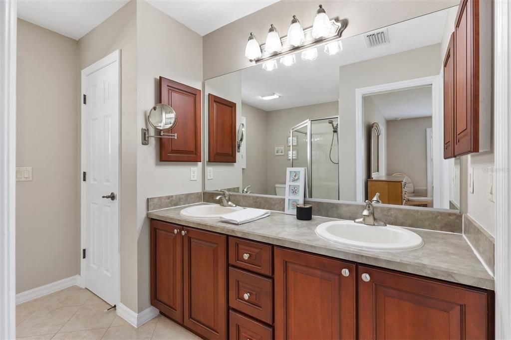 For Sale: $369,900 (3 beds, 2 baths, 1481 Square Feet)