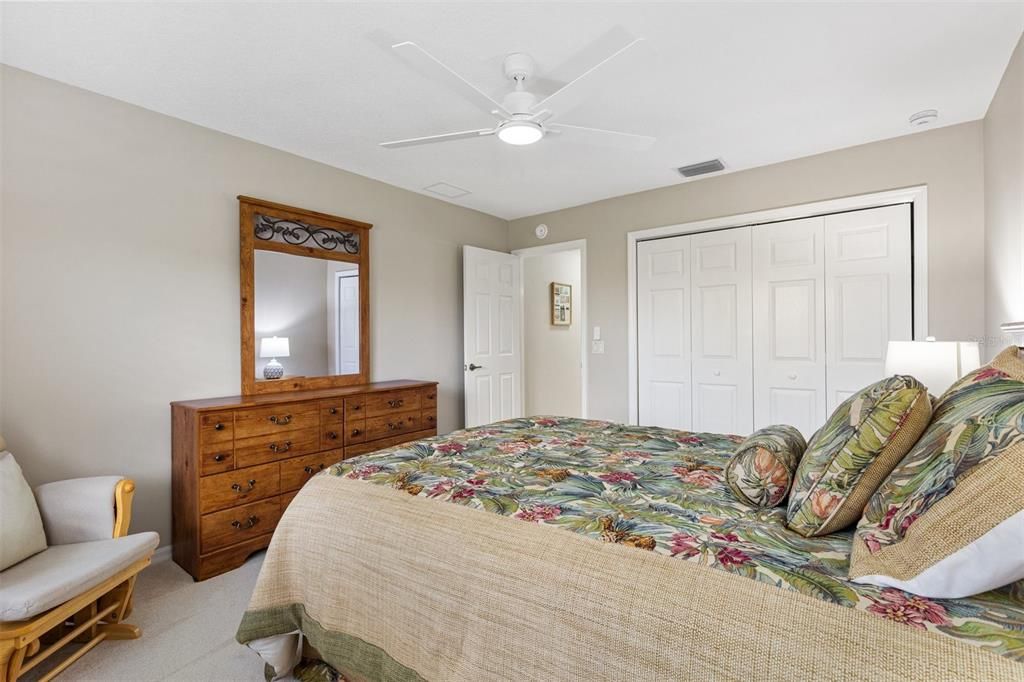For Sale: $369,900 (3 beds, 2 baths, 1481 Square Feet)