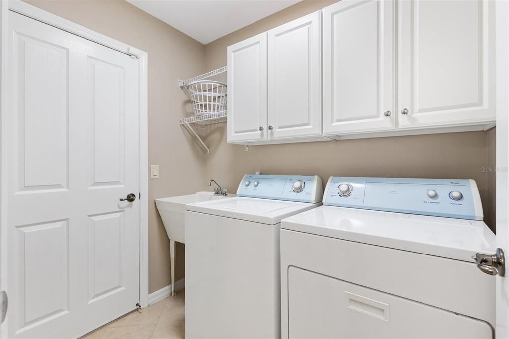 For Sale: $369,900 (3 beds, 2 baths, 1481 Square Feet)