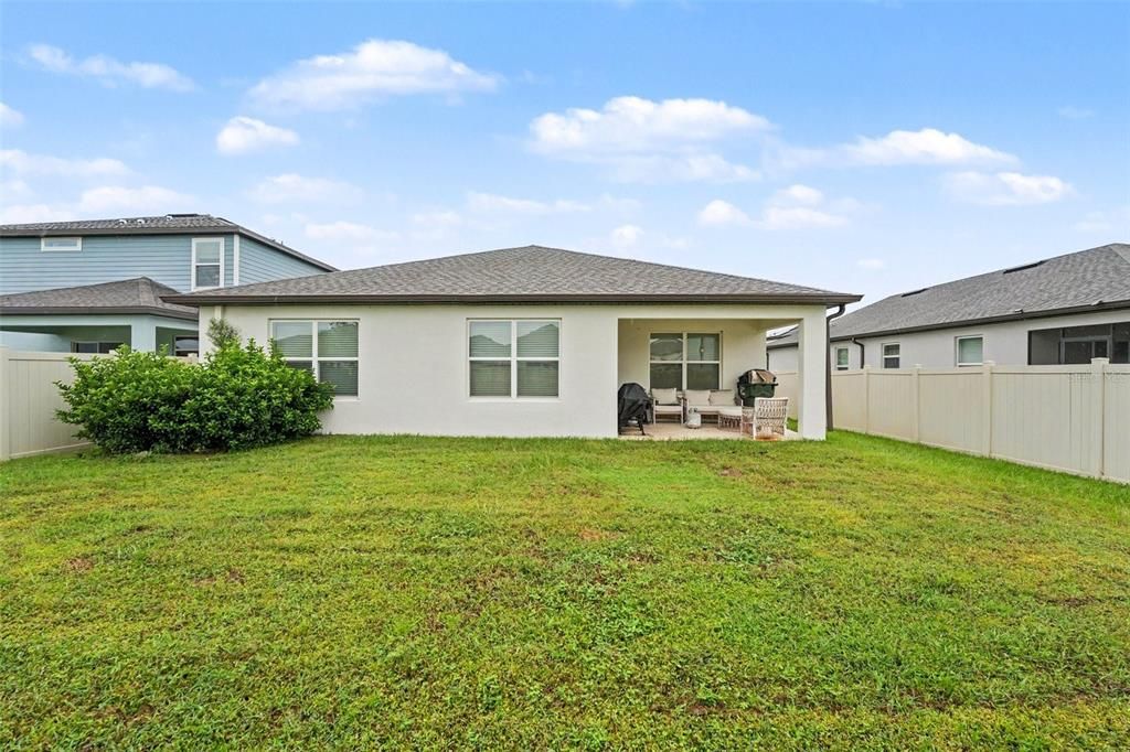 For Sale: $300,000 (3 beds, 2 baths, 1661 Square Feet)