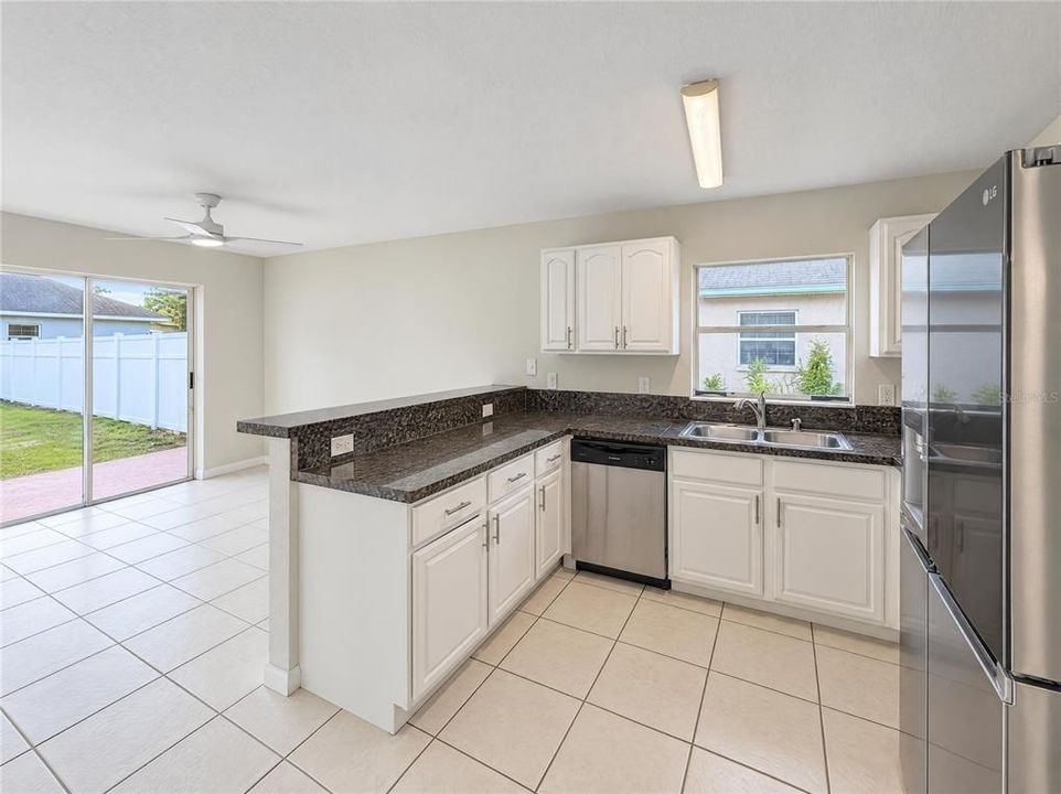 For Sale: $266,000 (3 beds, 2 baths, 1344 Square Feet)