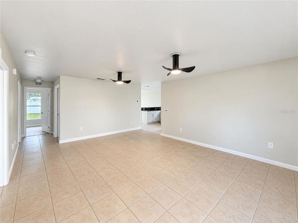 For Sale: $266,000 (3 beds, 2 baths, 1344 Square Feet)