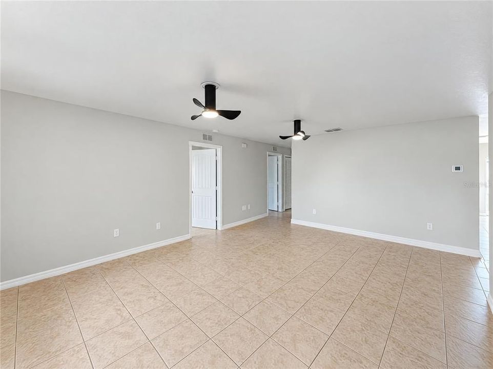 For Sale: $266,000 (3 beds, 2 baths, 1344 Square Feet)