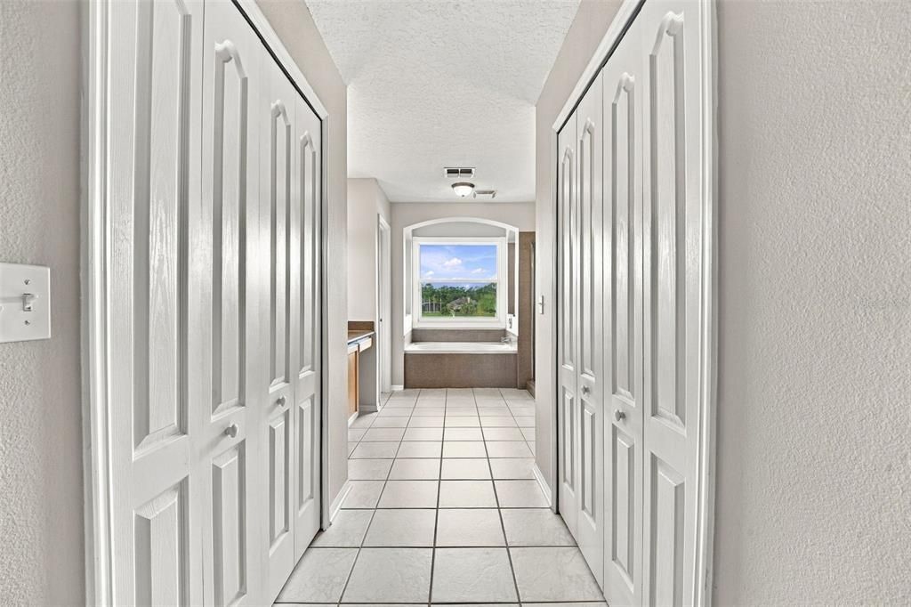 En Venta: $499,500 (4 camas, 2 baños, 2347 Pies cuadrados)