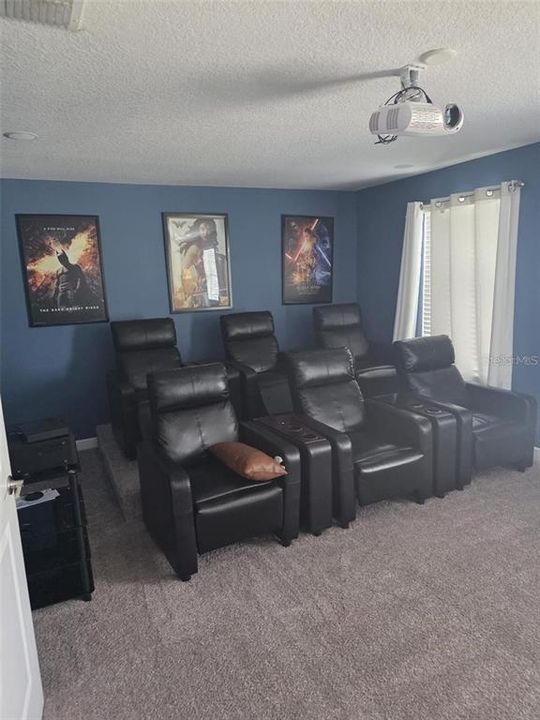 En Venta: $648,000 (8 camas, 5 baños, 3909 Pies cuadrados)