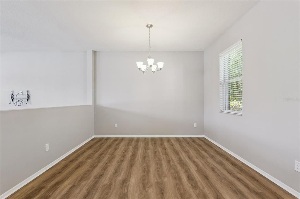 For Sale: $450,000 (4 beds, 2 baths, 2541 Square Feet)