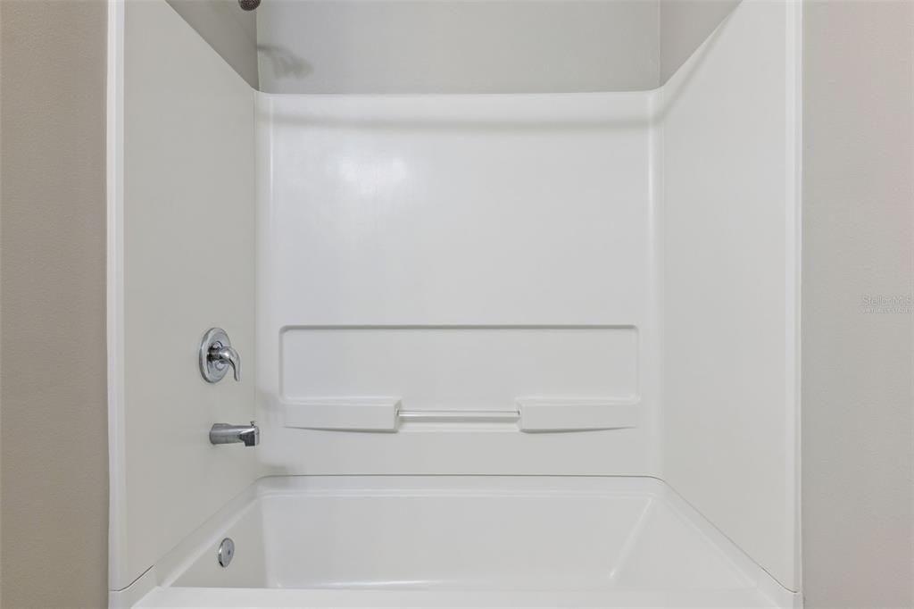 For Sale: $450,000 (4 beds, 2 baths, 2541 Square Feet)