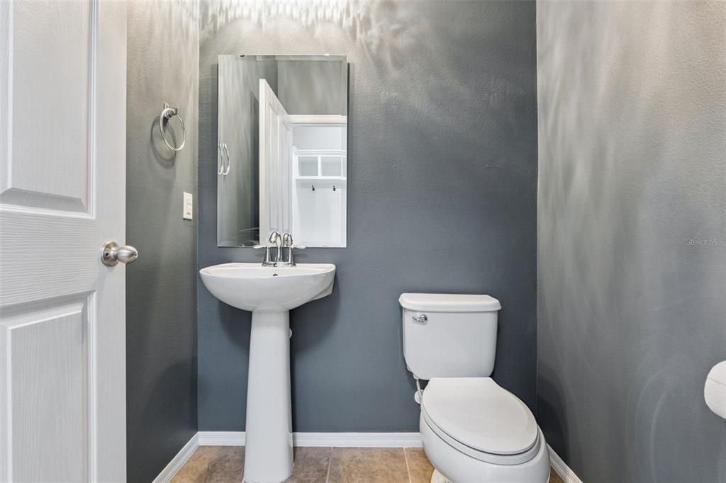 For Sale: $450,000 (4 beds, 2 baths, 2541 Square Feet)