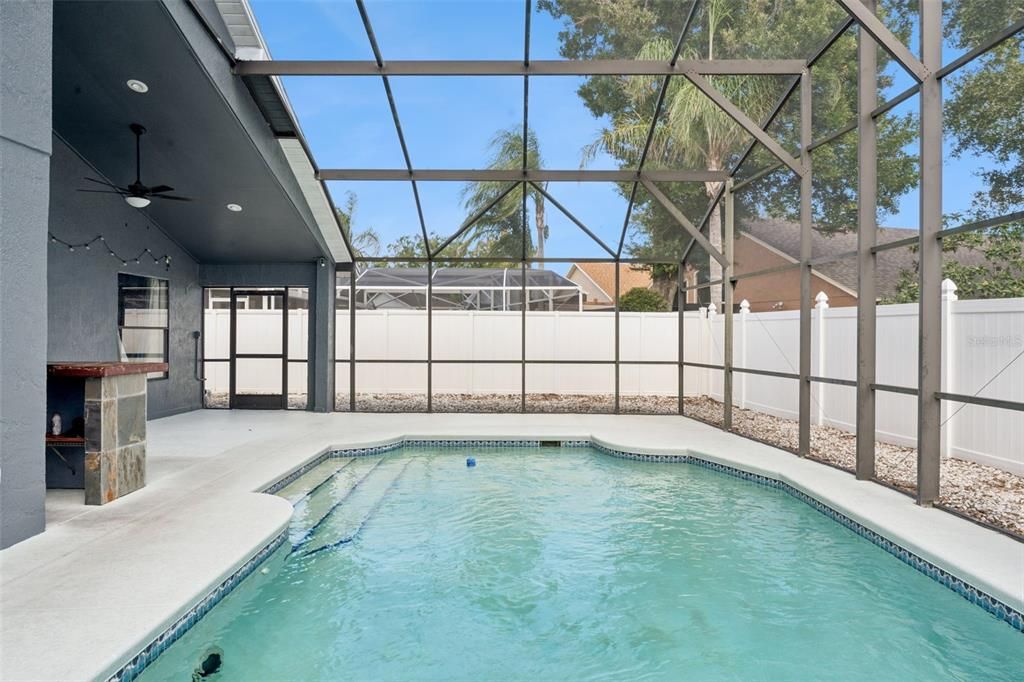 For Sale: $369,900 (3 beds, 2 baths, 1619 Square Feet)
