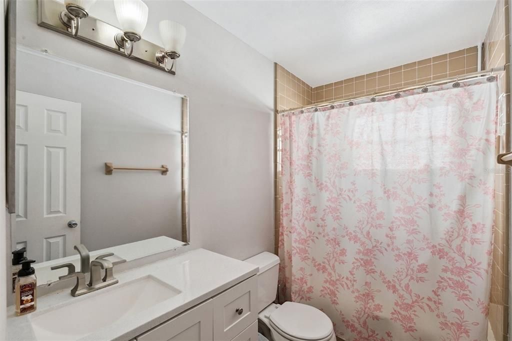 For Sale: $369,900 (3 beds, 2 baths, 1619 Square Feet)