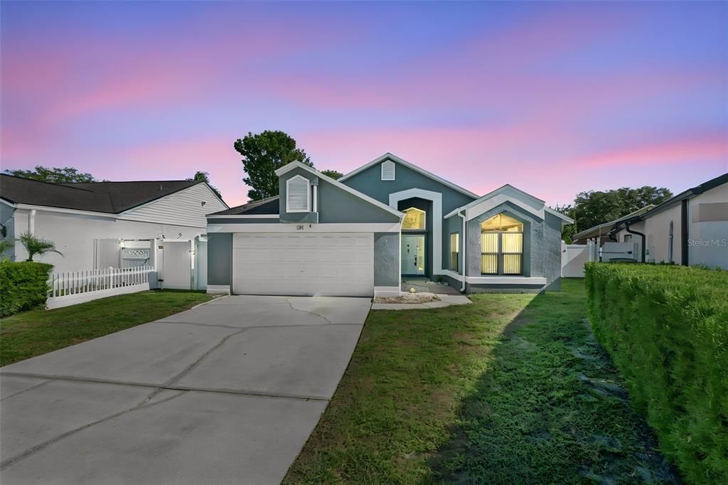 For Sale: $369,900 (3 beds, 2 baths, 1619 Square Feet)
