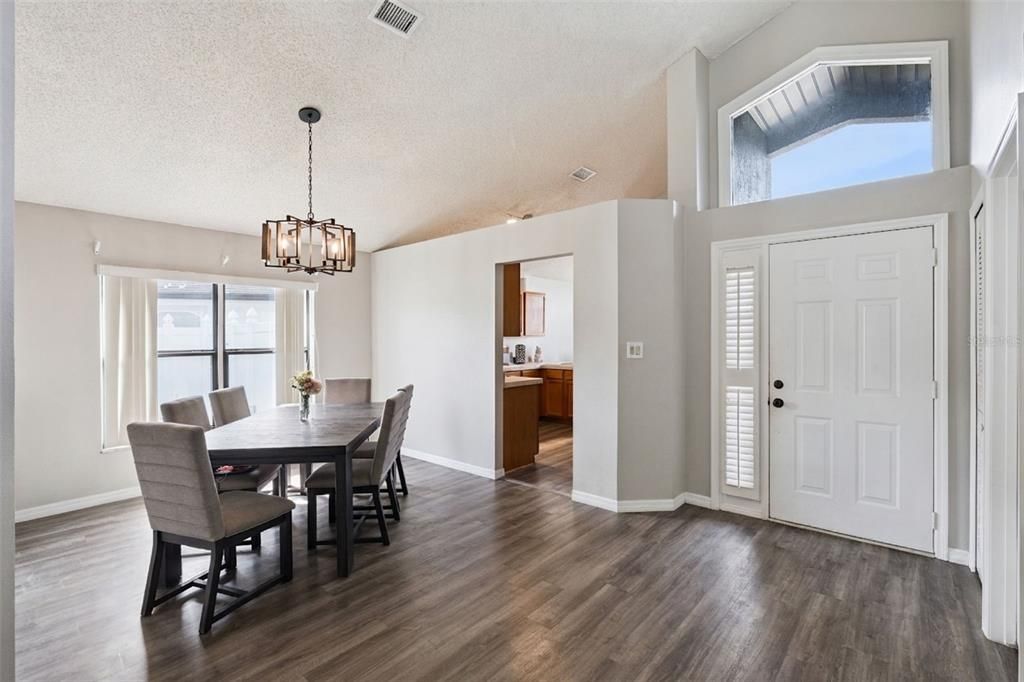 For Sale: $369,900 (3 beds, 2 baths, 1619 Square Feet)